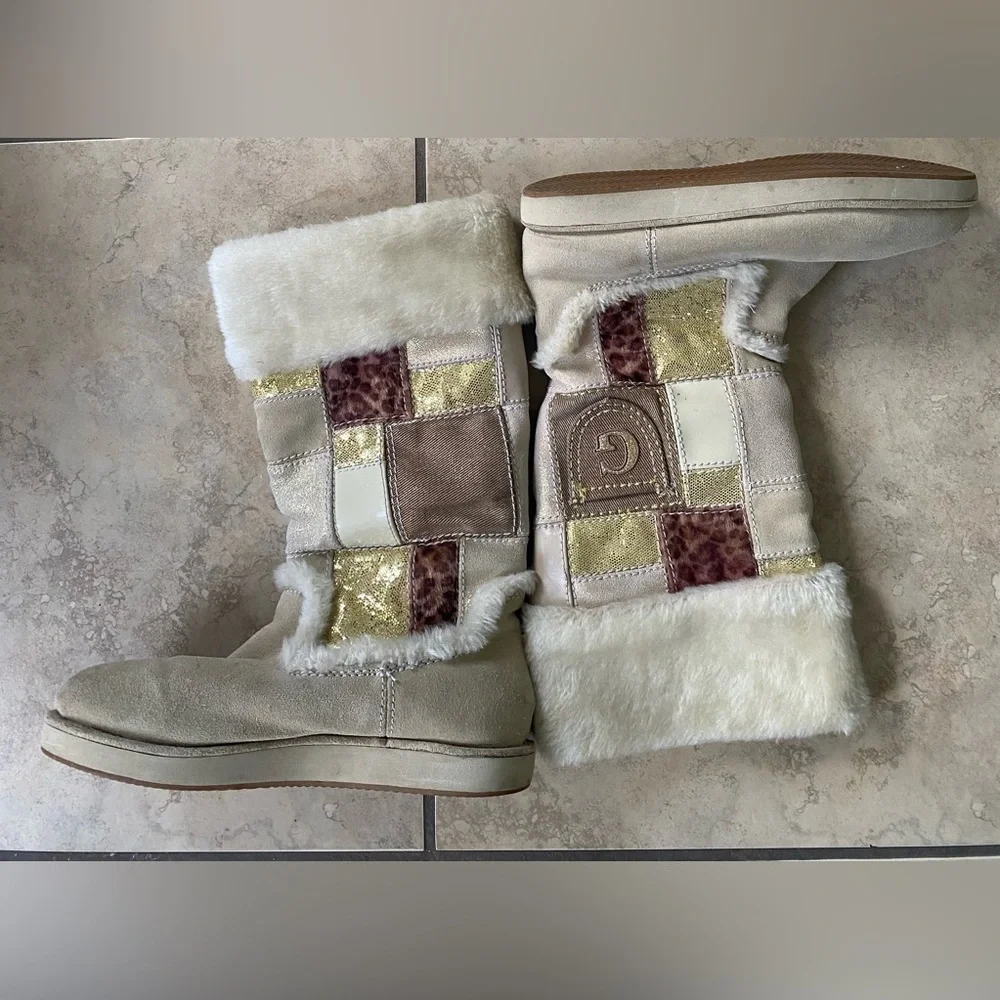 WOMENS CLASSIC GUESS PATCHWORK FUR LINED BOOTS